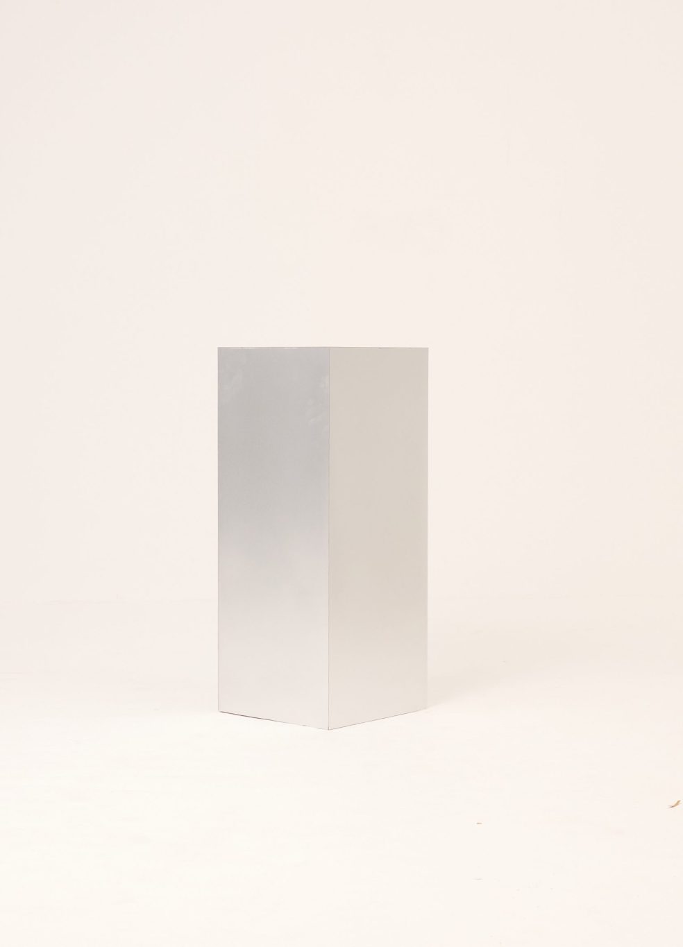 PLINTHS & CUBES 23