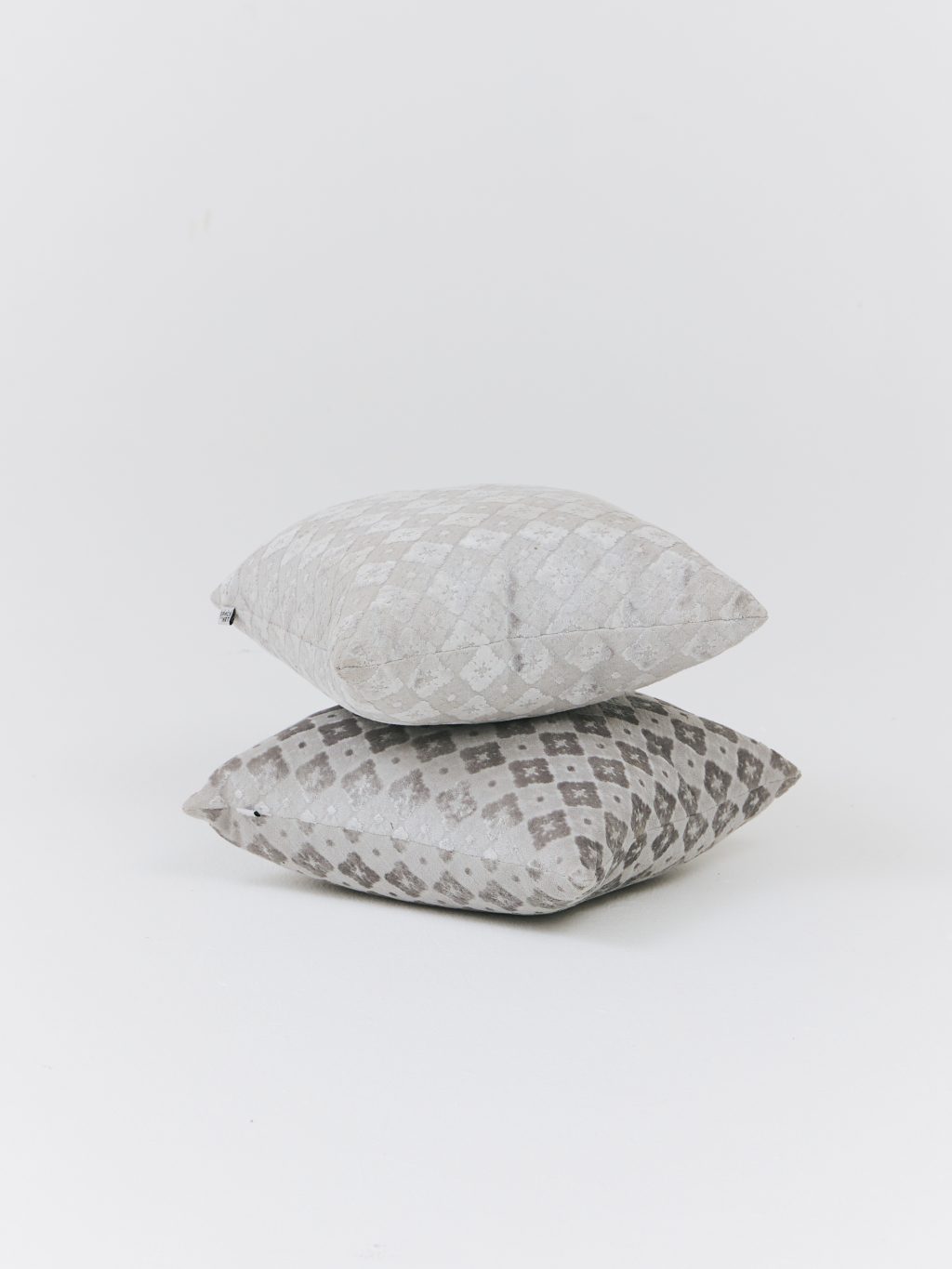 POUFS 5